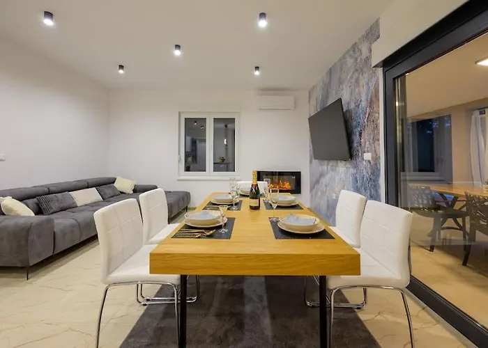 Silence By Istrialux Vila