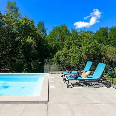 Silence By Istrialux *