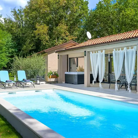 Silence By Istrialux * Pazin